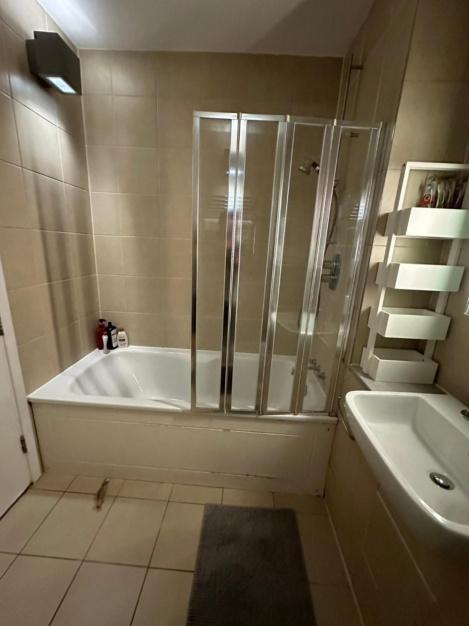 Double Bedroom With Private En-Suite London Exterior photo